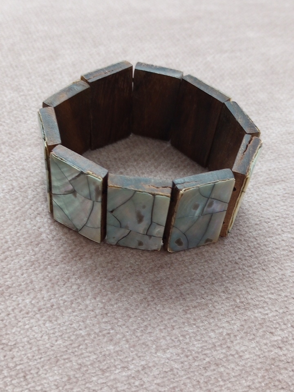 Abalone Shell Inlay SeeStretch Bracelet - Taupe / Green